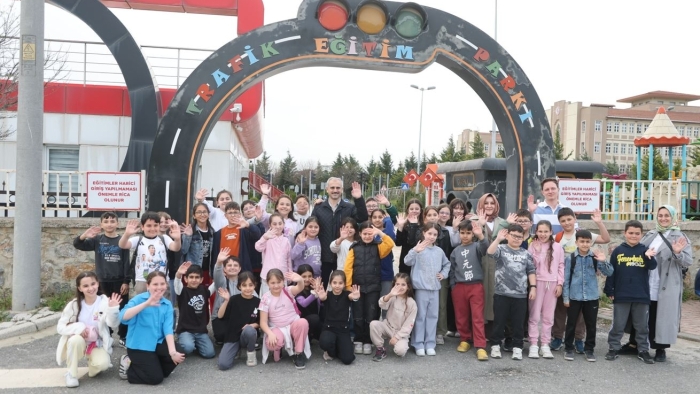 Çiftçi, Çayırovalı miniklerle, Trafik Eğitim Parkı’nda buluştu